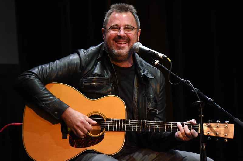 Vince-Gill-band-starting-by-V